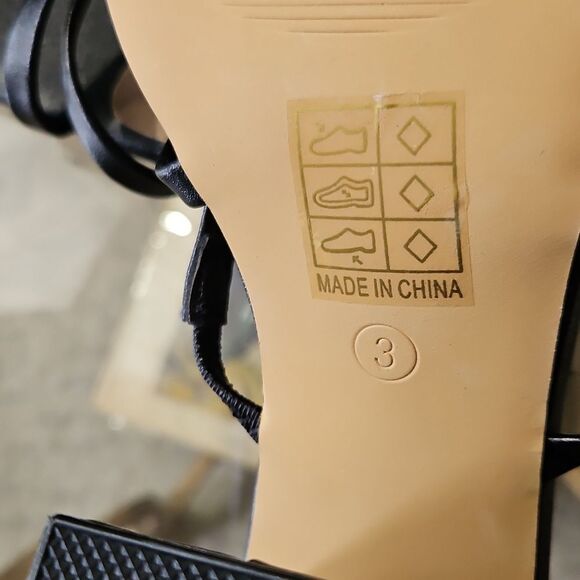 Pretty Little Thing Black Strappy Heels Size 3 - Picture 7 of 10